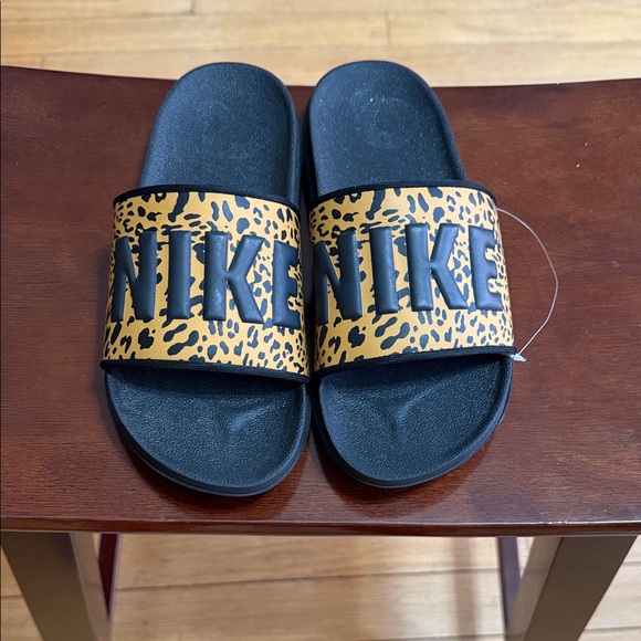 Nike Kids Slide Sandals - Black and Gold - Picture 1 of 3